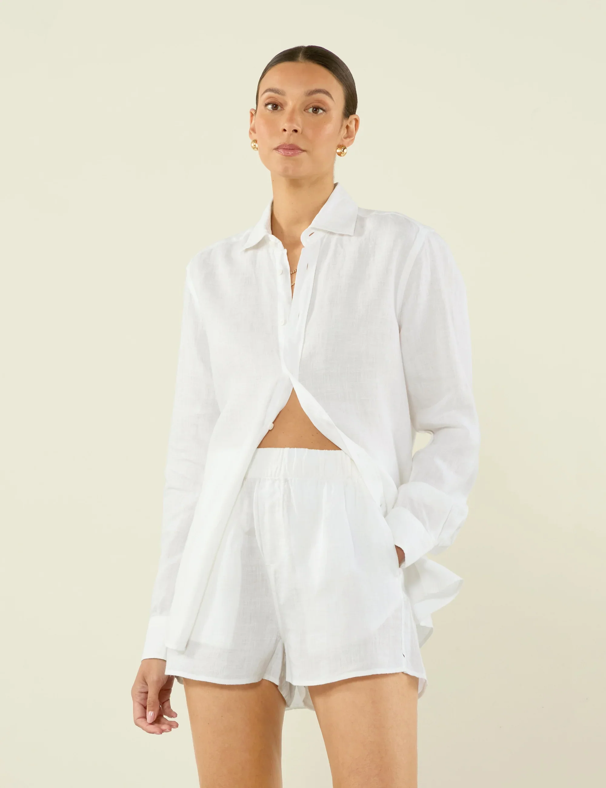 The Boxer: Linen, White - With Nothing Underneath